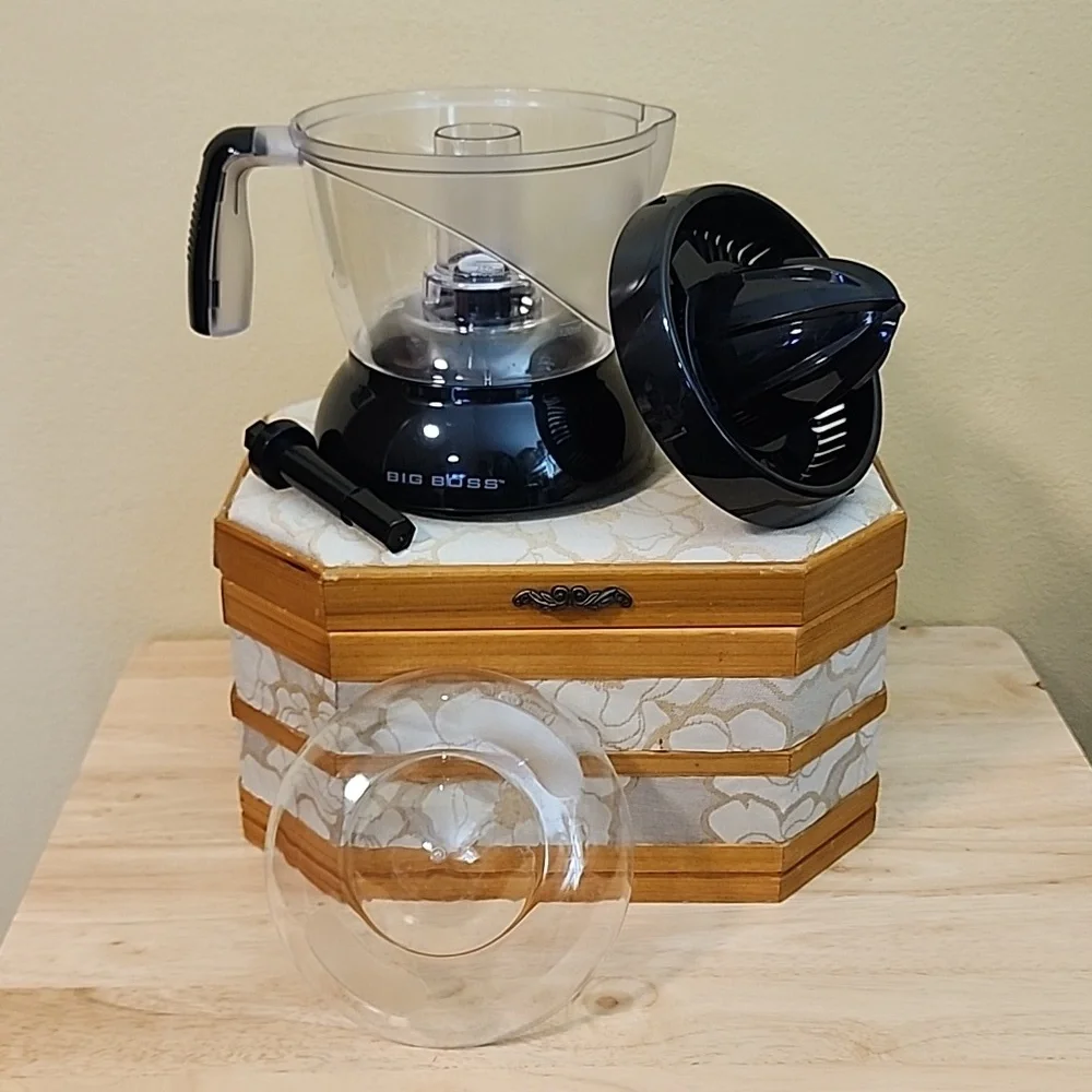 Big Boss Electric Citrus Juicer - Picture 2 of 7